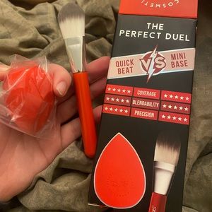 Beauty blender & brush
